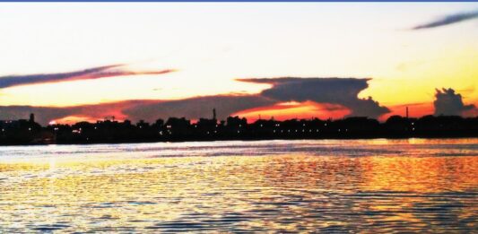 HOOGHLY RIVER SWIM